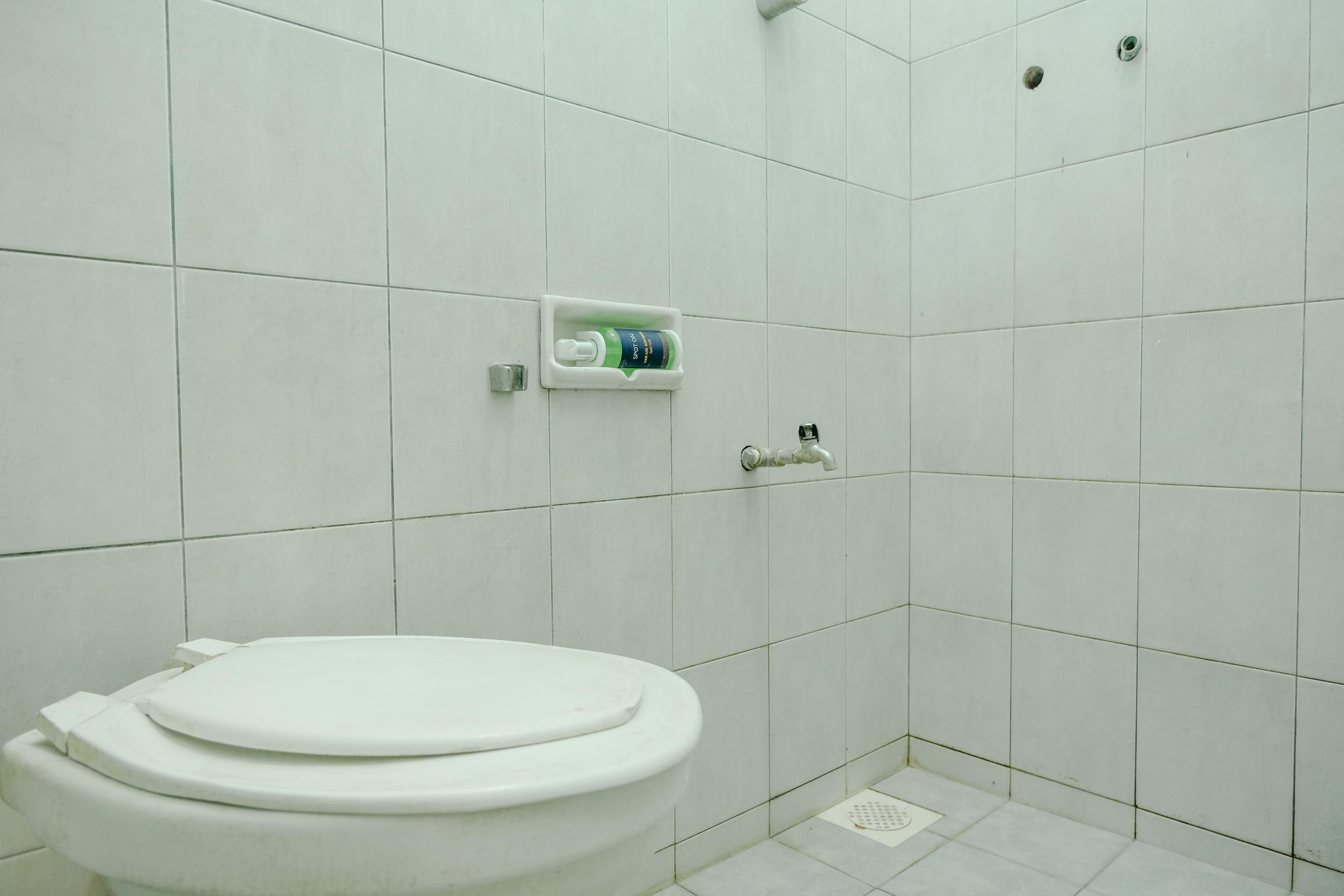Super Oyo 1516 Cemara Gading Syariah Hotel Bogor Ngoại thất bức ảnh